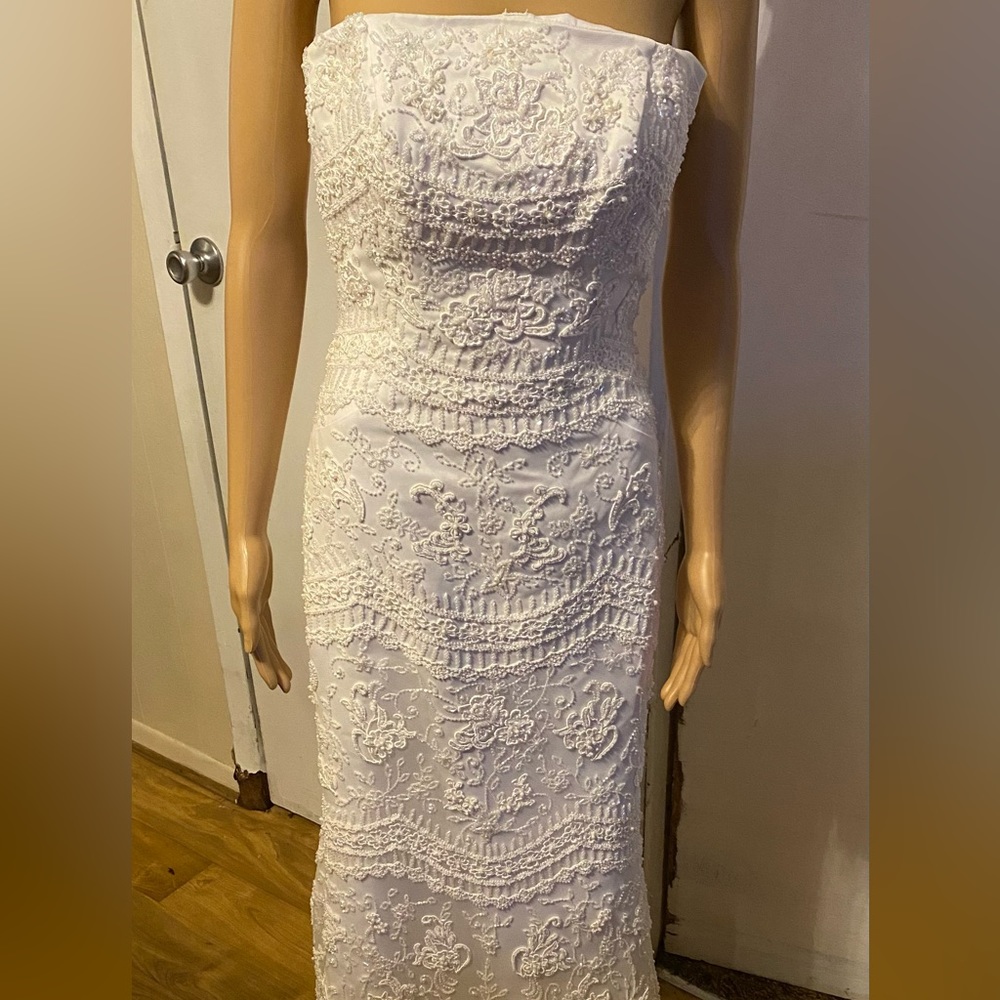 Vintage Inspired Hand Beaded by Private Collection! Label Size 6 street size 4!